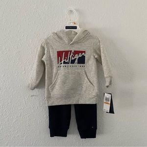 Tommy Hilfiger Hoodie & Sweat Pants Set Size 12 Months